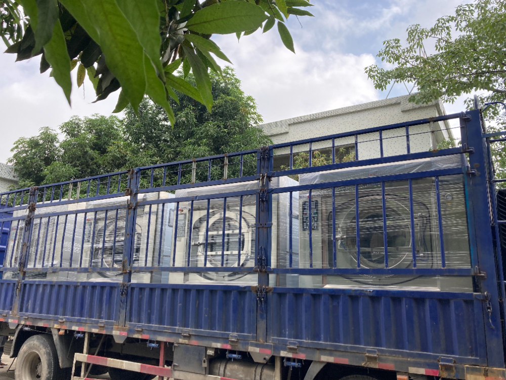 干洗店老板哭訴：廣州工業用大型洗衣機XTH-380D，讓我三個月省下一個員工的工資！